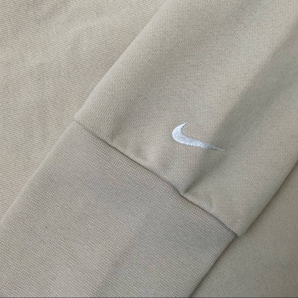 Nike Plus Versa Crewneck Sweatshirt NWT - Picture 4 of 12